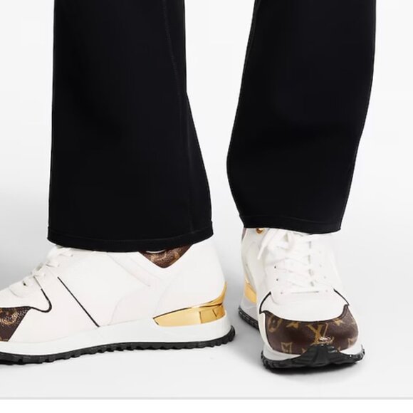 Louis Vuitton - Monogram Run Away Sneaker: Size 9 - Picture 5 of 8